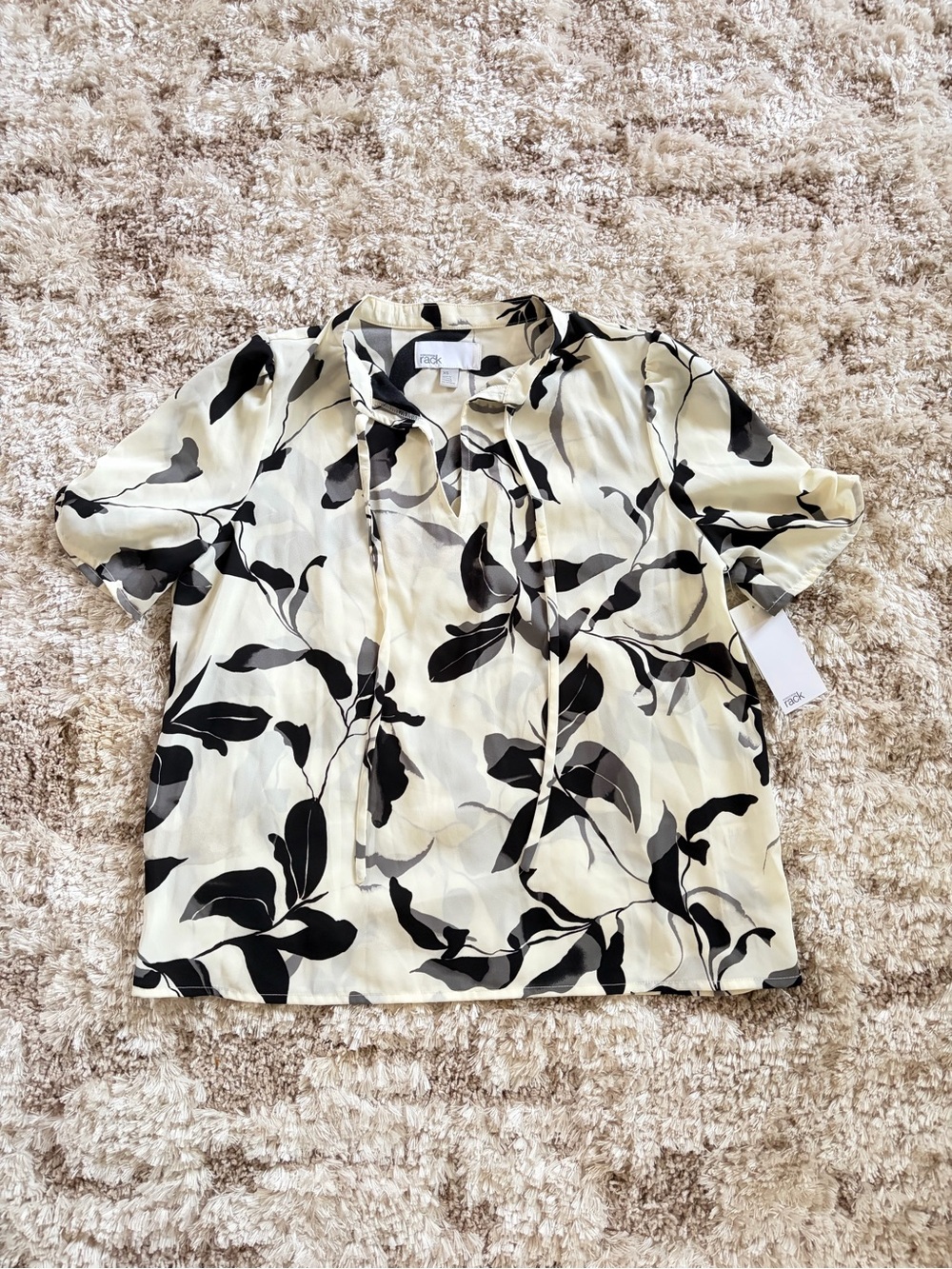 NEW Nordstrom Rack Floral Blouse Black & Cream Floral Tie-Neck Blouse Size XS